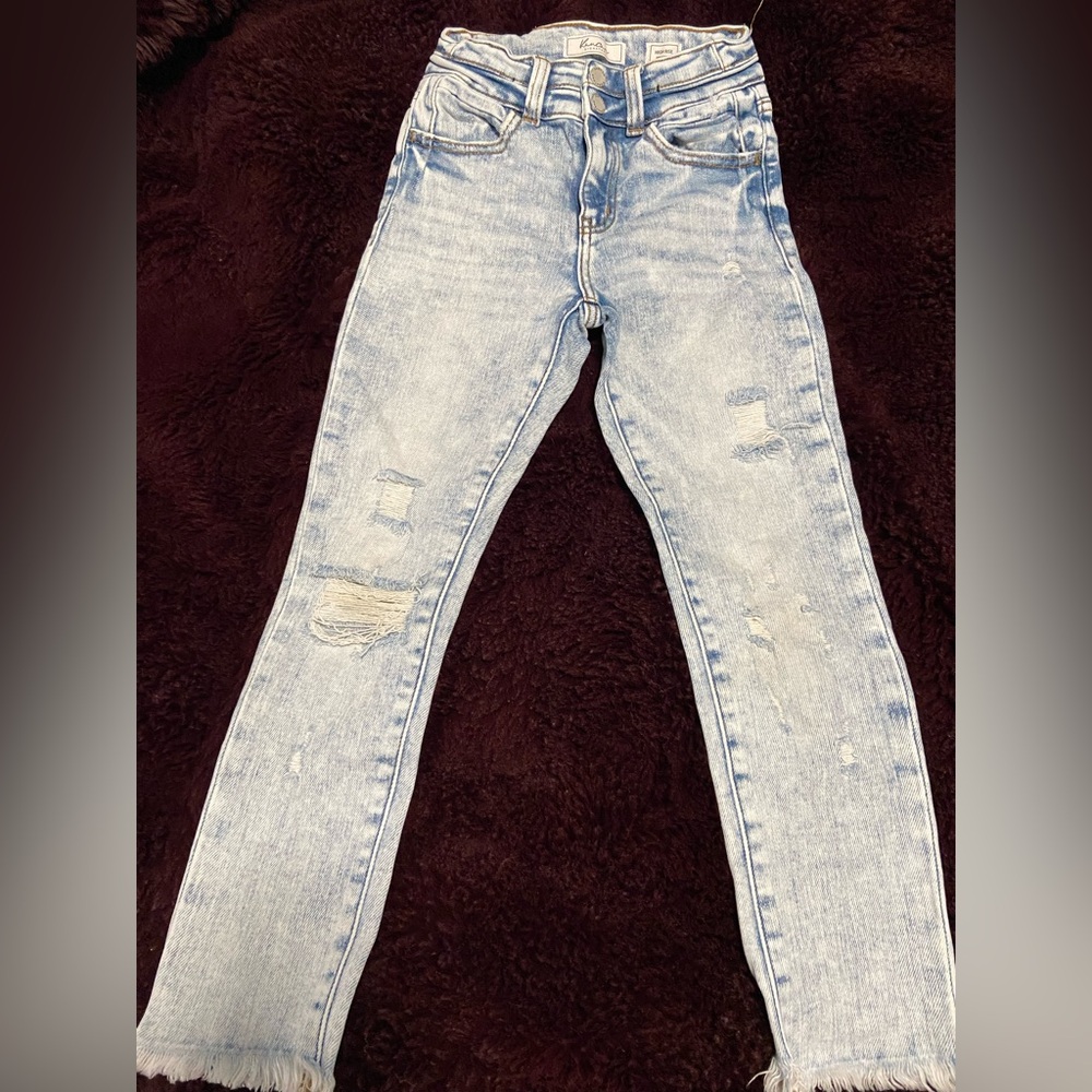 KanCan Signature Light Wash Distressed Skinny Jeans